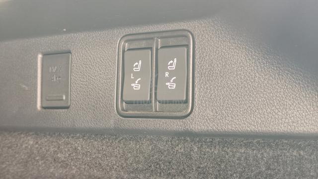 2022 Lexus NX 250 2.5 Luxury - FULL BLACK INTERIOR - 4