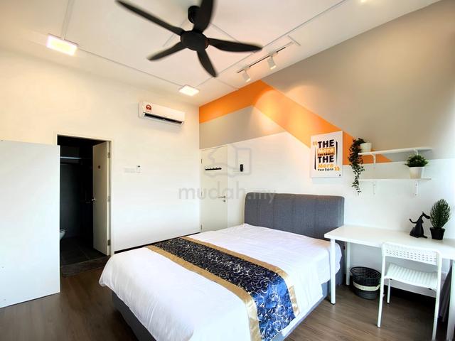 MASTER ROOM + NEAR LRT • Lavile @ Maluri near Sunway Velocity Low Depo 1