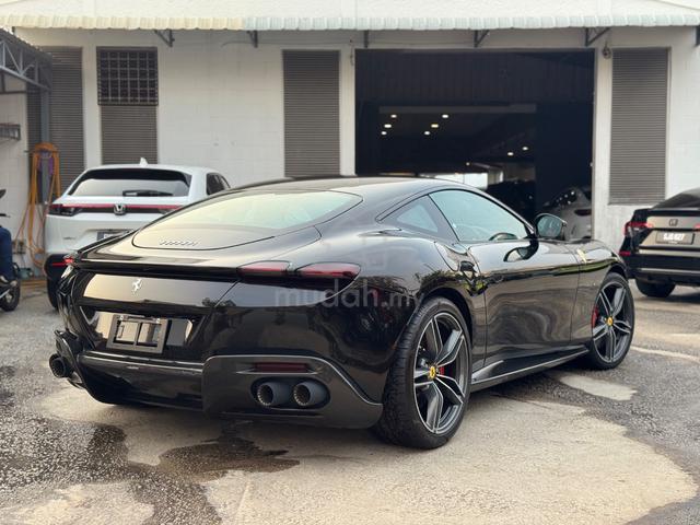 Low Mileage 2023 Ferrari ROMA 3.9 Carbon Parts - 2