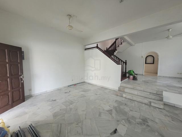 TTDI Double Storey Terrace House for rent 1