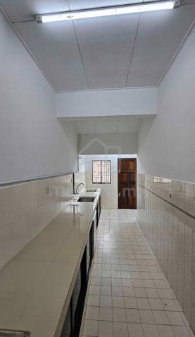 Highly Sought After Area Just Minute To BK5 LRT & Pavilion Bukit Jalil 1