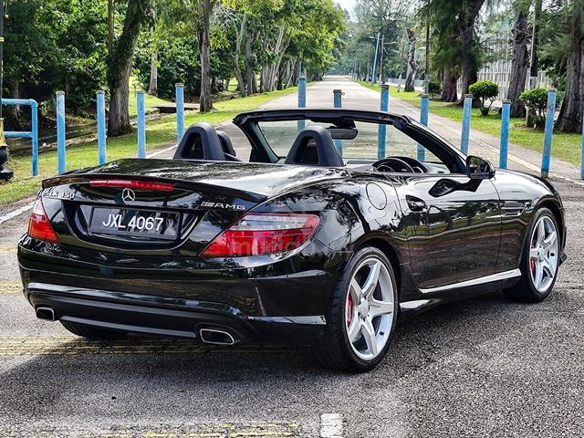 2012 Mercedes Benz SLK200 AMG SPORT NO ACCIDENT - 5