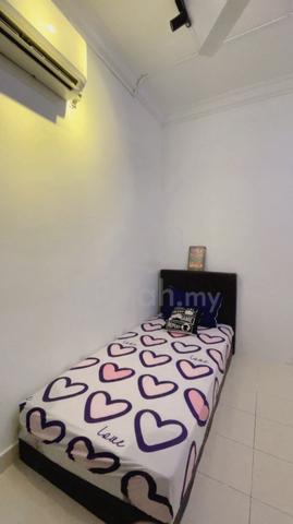 Single Room at Suriamas Condominium pjs10 Zero Deposit Fully Furnish 1