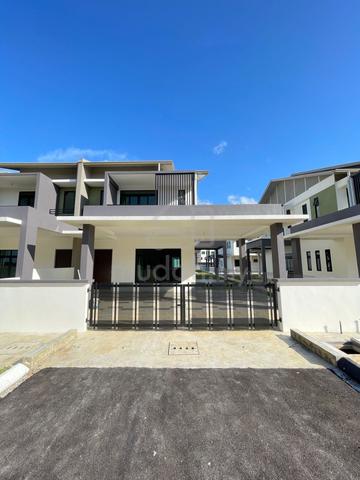 Pines Residence 84 DS Terrace Corner Gated Guarded  1
