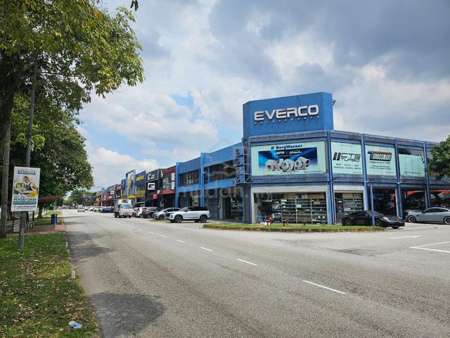 Bandar Sunway 1.5 Storey foctory 1