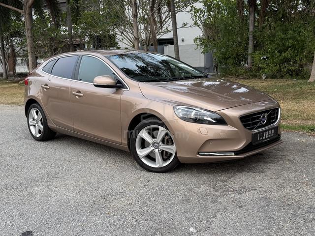 2013 Volvo V40 2.0 T5 (A) Low Mileage 48K + - 1