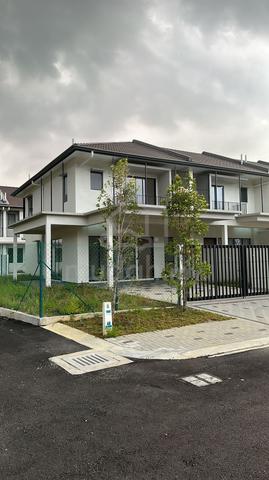 Double Storey Corner Selindung Daun Ulu Yam Batang Kali 1