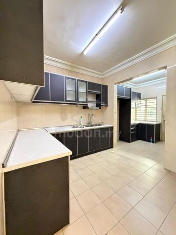 Jalan Rimbunan Melati @ Laman Rimbunan 3 Storey Terrace House for rent 1