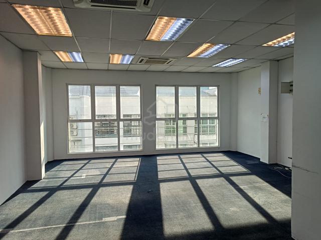 Bandar Puteri Puchong Level 3 shop office for rent 1