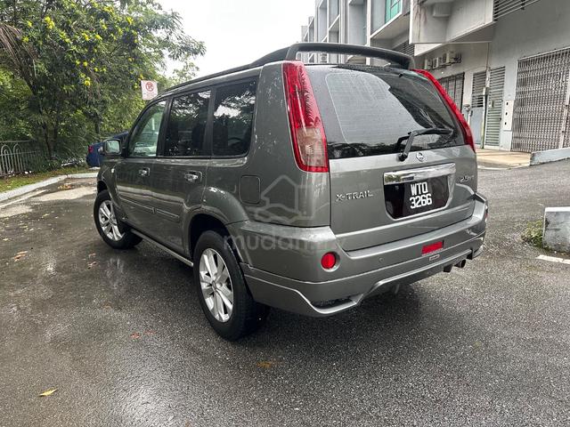 2010 Nissan X-TRAIL 2.5 LUXURY /TIP TOP CONDITION - 3