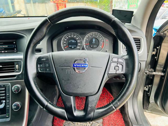 2013 Volvo V60 1.6 T4 (A) 1YRS WARRANTY - 3