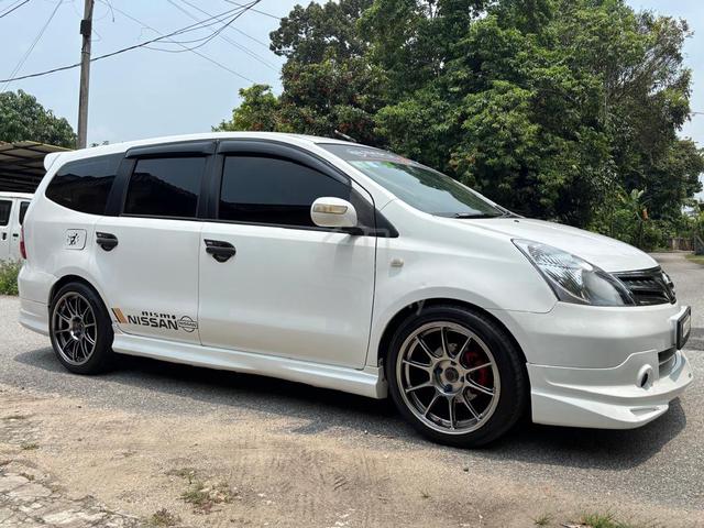 2011 Nissan GRAND LIVINA 1.8 CLASSIC/COMFORT (A) - 3