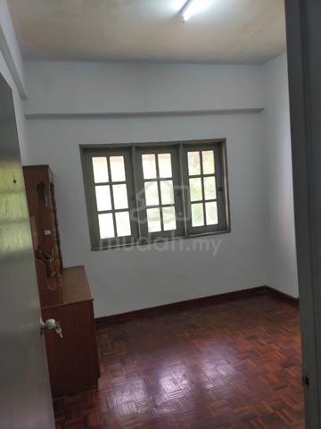 Vista Condominium 3