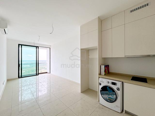 The M @ Medini Macrolink 1