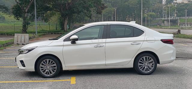 2022 Honda CITY 1.5 V-SENSING WARRANTY UNTIL 2027 - 2