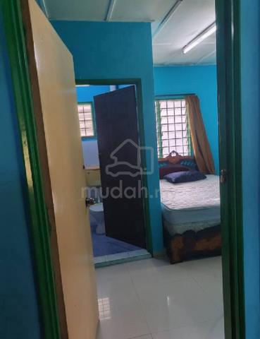 sewa bilik tampoi kipmart 1