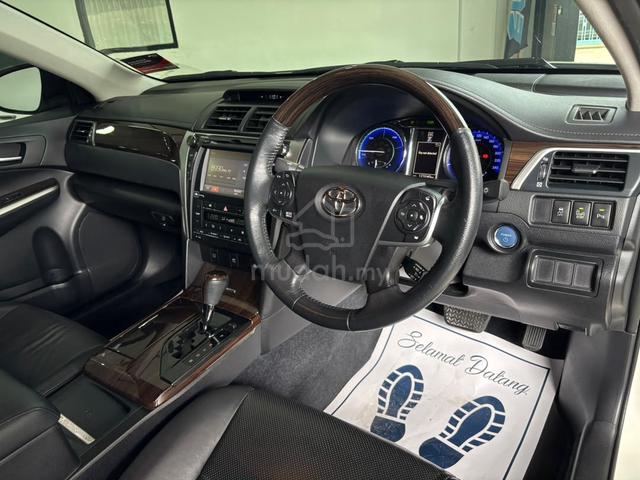 2015 Toyota Camry 2.5 Hybrid - One Careful Owner - 5