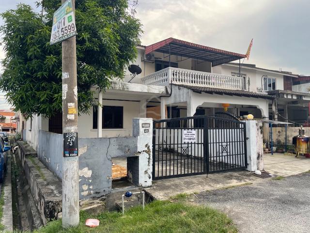 Double storey terrace house @ Taman Sg Besi Indah Balakong near Minea 1