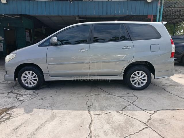 2013 Toyota INNOVA 2.0 G (A) - 5