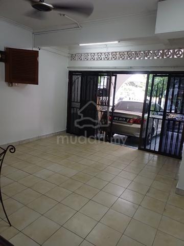 2 storey , fasa 5 , taman sri gombak . 1