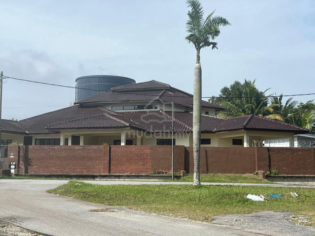 Freehold 1.5 Storey Bungalow Bandar Rinching, Semenyih 1
