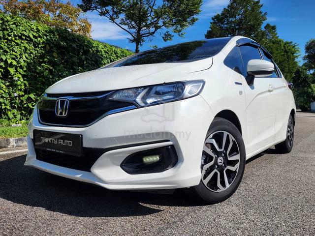 NOV 2017 HONDA JAZZ 1.5 Hybrid (A) Facelift 52k KM - 3