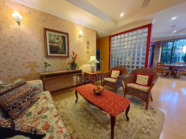 Seksyen 18 Section 18 Petaling Jaya Corner Bungalow For Sale! 1