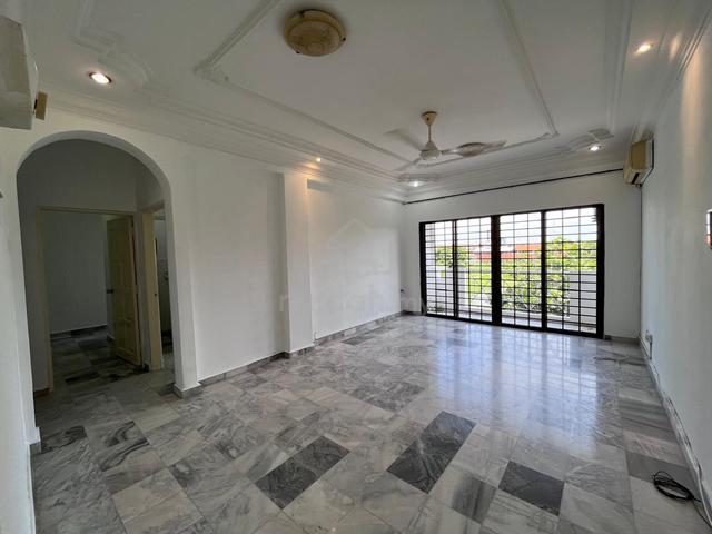 Pangsapuri Kenanga (Park View Court) 1
