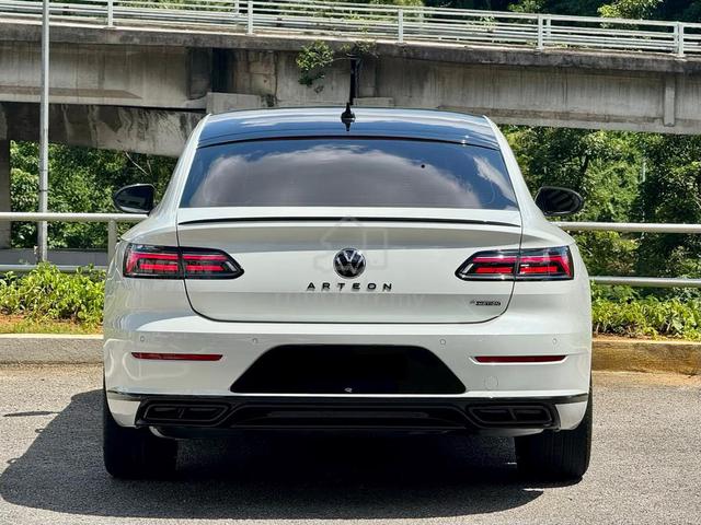 Volkswagen ARTEON 2.0 R-LINE Facelift 4MOTION 1Owr - 4