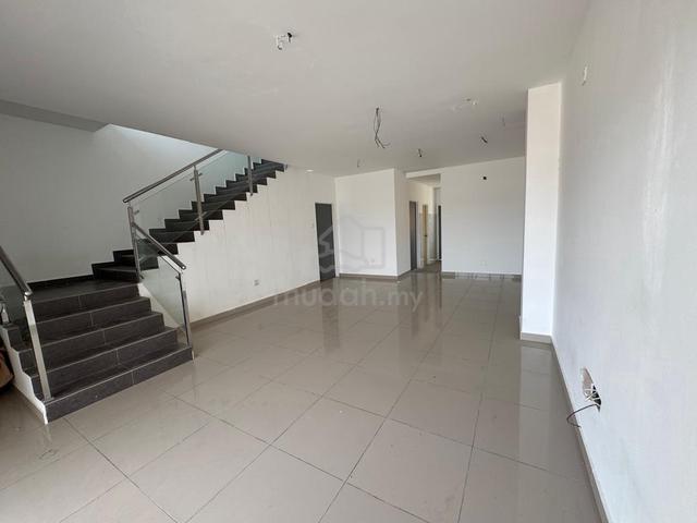 Rumah Teres Dua Tingkat Untuk Dijual - Fasa 2 2