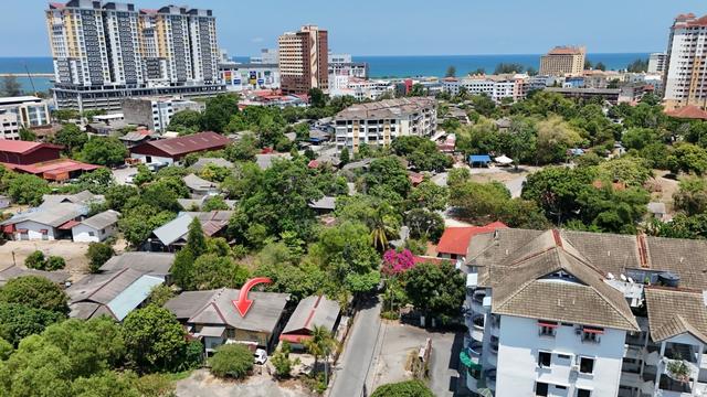 Tanah LOT BANGLO FREEHOLD OPEN TITLE KG LADANG BANDARAYA K.TERENGGANU 1