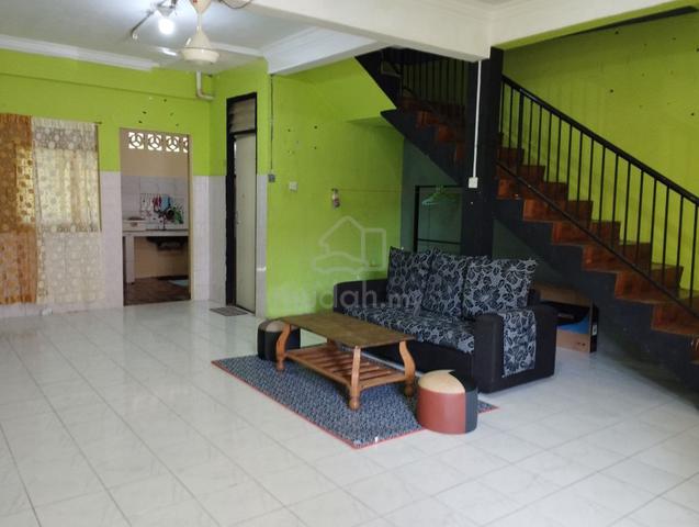 Rumah Sewa Teres Dua Tingkat 1