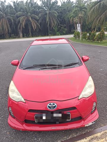 2013 Toyota PRIUS C 1.5 (HYBRID) (A) - 4