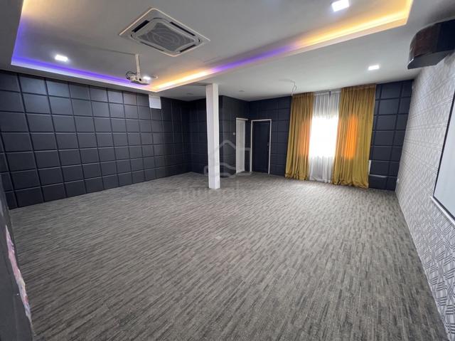 Taman Bukit Permai Ampang 2.5 Storey Super Link House 5R4B Fully Reno 1