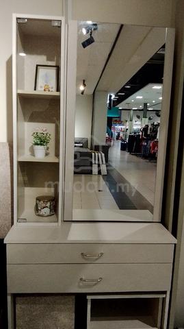 Carousel Image Selected