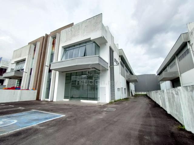 1.5 Storey Semi D Factory Perindustrian Alam Jaya Gelang Patah 1