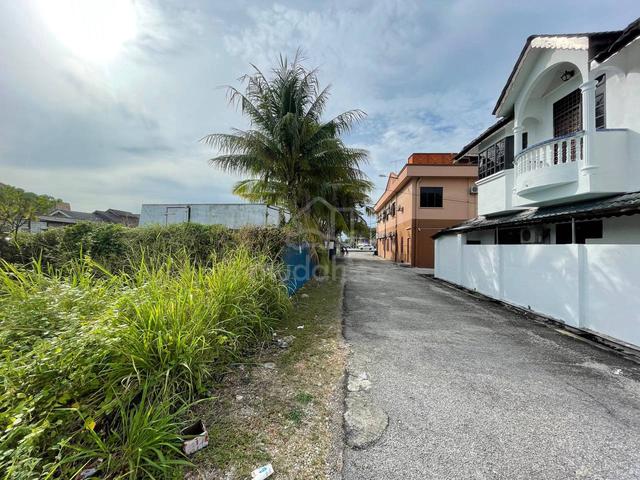 [For Sale] Seri Manjung Tanah Non Bumi 1.5 Ekar Tepi Taman Perumahan 1