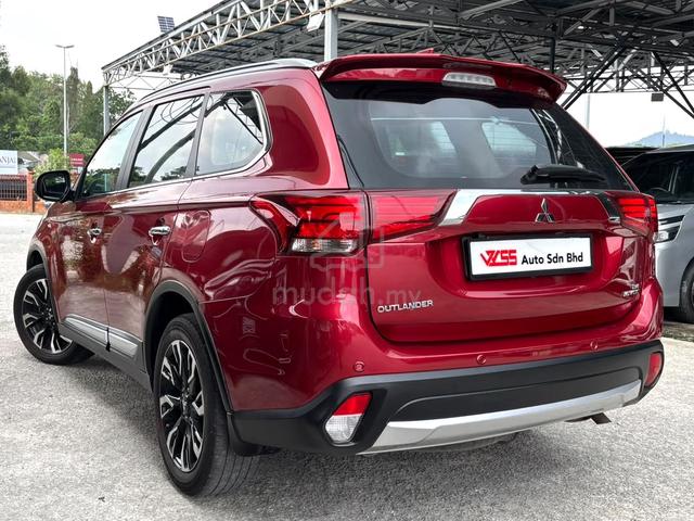 Mitsubishi OUTLANDER 2.4 4WD SUNROOF Facelift - 2
