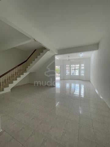 Bandar Bukit Tinggi 2-Storey House for RENT 1