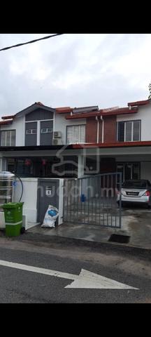 rumah berdekatan dengan jambatan 2 dan bandar 1