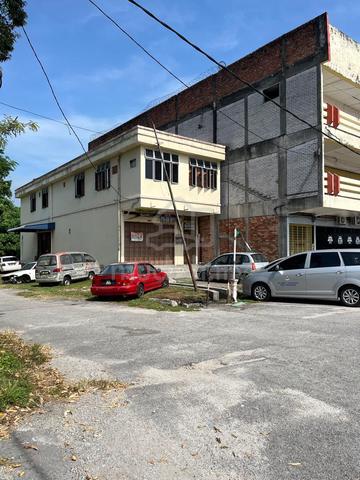 Double Storey Shop End Lot for Sell  - Batu Gajah / Ipoh 1