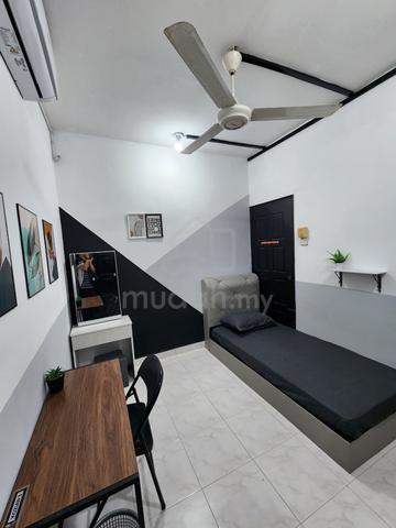 Bandar Seri Alam Near Pasir Gudang Hospital Male Rooms 1