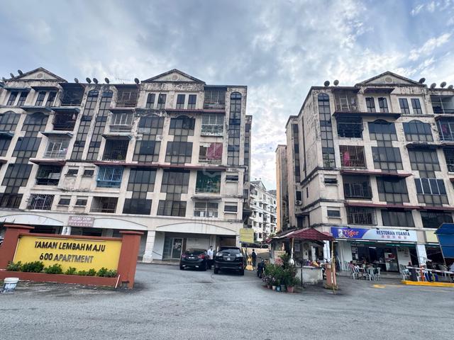 Taman Lembah Maju 600 Apartment 1