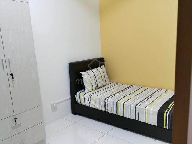 PLATINO JB Nr Paradigm Mall-SINGLE Room 1 MALE ONLY Fully Furnish WiFi 1