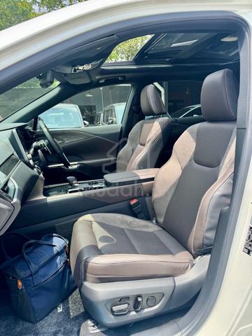 2024 Lexus RX350 2.4 Hybrid VERSION L TRD Ready St - 5