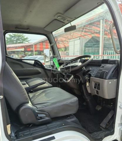 2017 Mitsubishi Fuso Canter FE71 3.9 Luton Kotak - photo 4 of 6