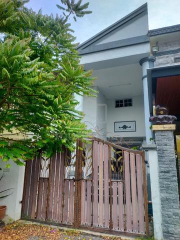 Double storey Jalan Gemilang skudai Johor tun aminah Mutiara rini 1