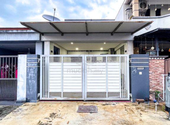 EXTENDED RENOVATED FREEHOLD UNIT off Jalan Semenyih Taman Maju Kajang 1