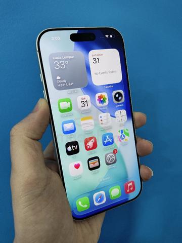 iPhone 17 256gb - photo 2 of 5