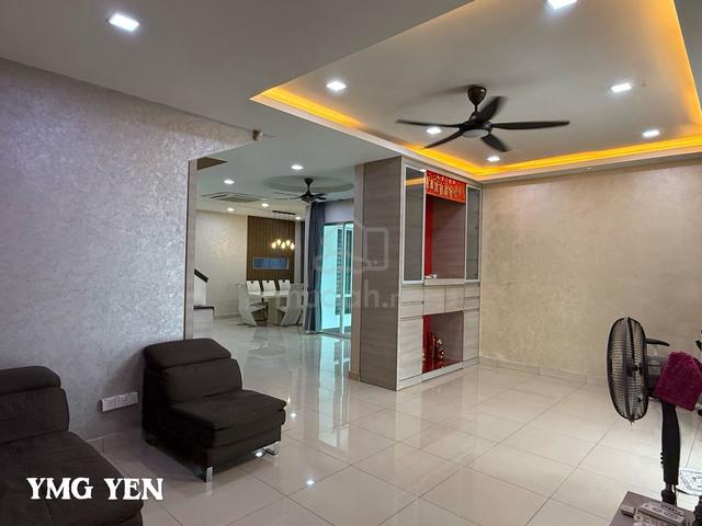 Cluster SEMI-Detached@Bandar Parklands | Gated & Guarded (FURNISHED). 1